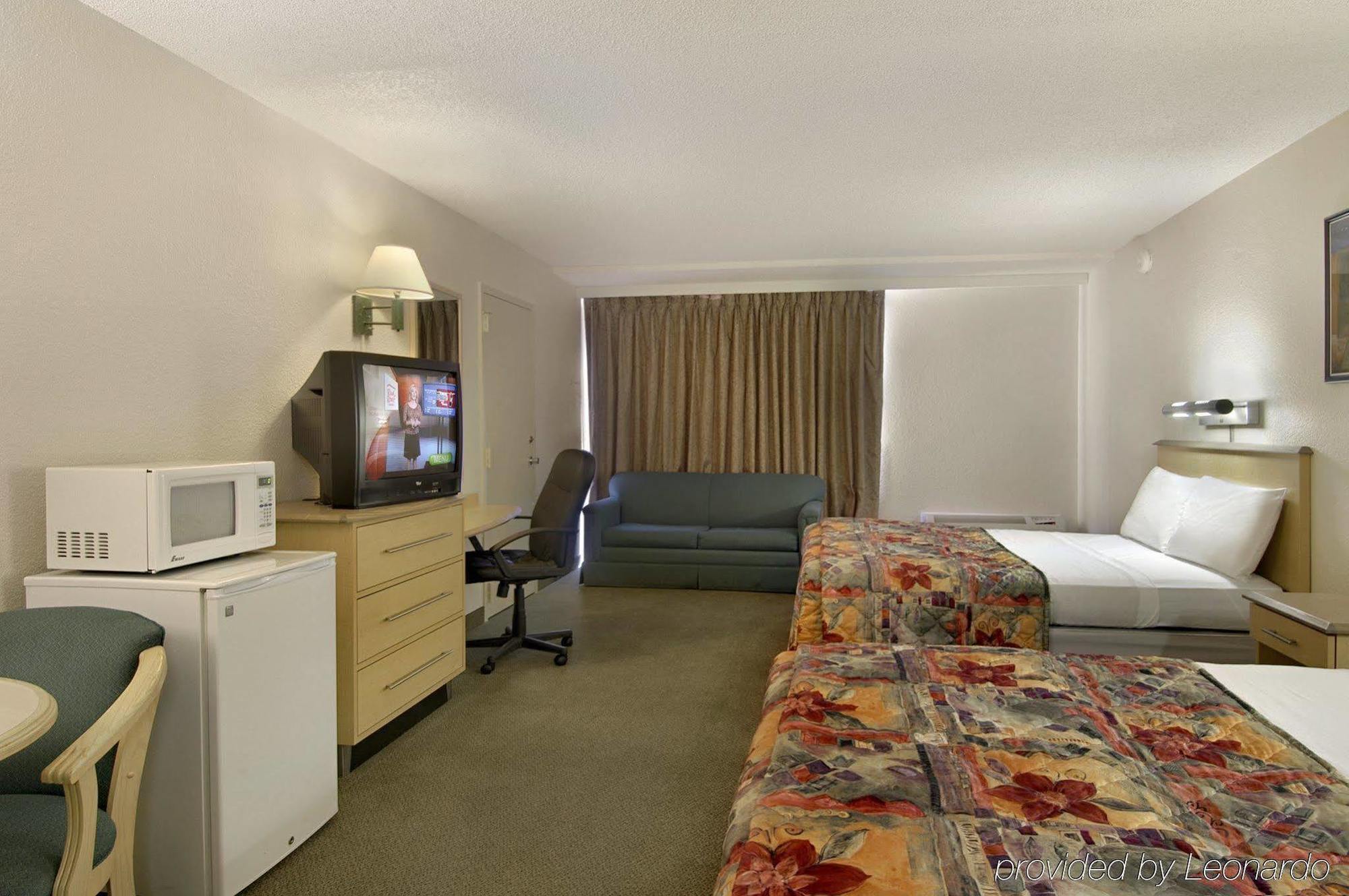 Red Roof Inn & Suites Brunswick I-95 Exteriör bild
